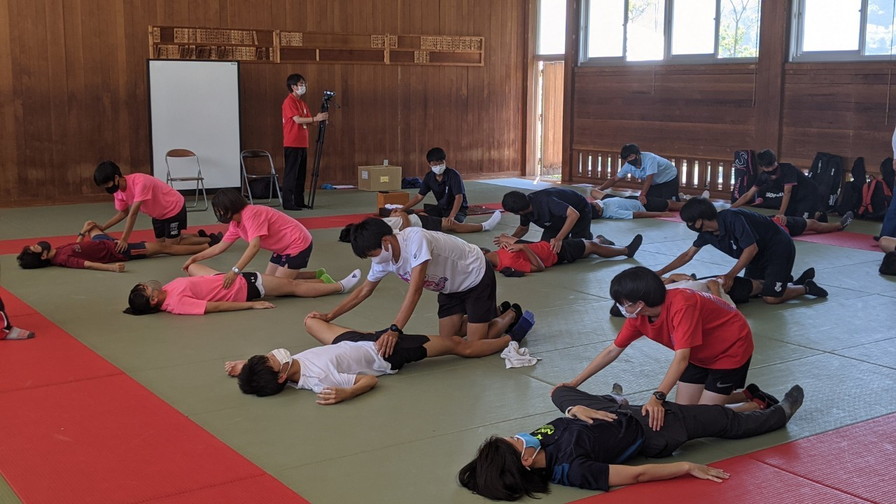 LINE_ALBUM_西宮北高校陸上部テニス部ガイダンス_210906_47.jpg