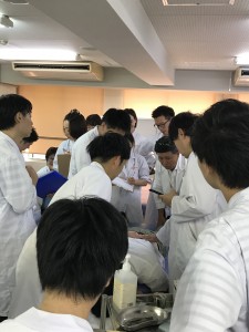 近くで見て勉強